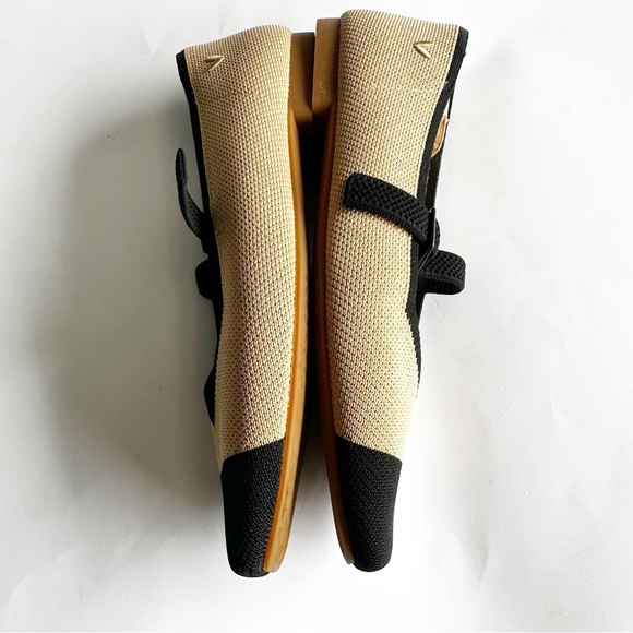 Elegant Black and Cream Flats. Wore only once! - Picture 8 of 13